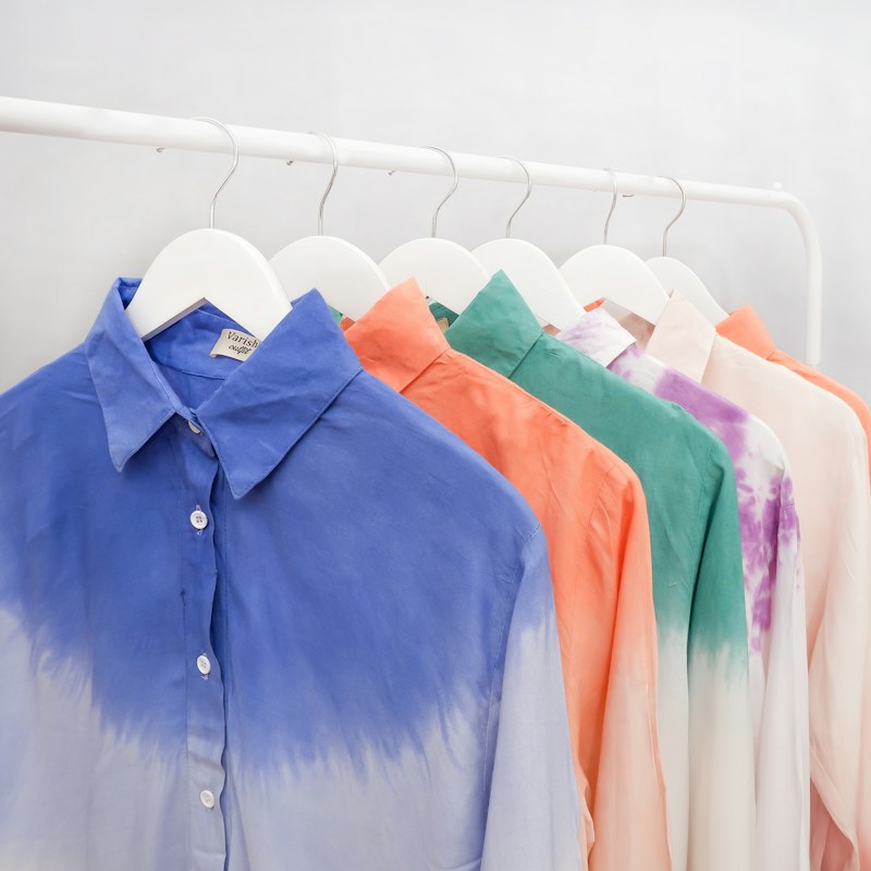Camisa tie-dye azul