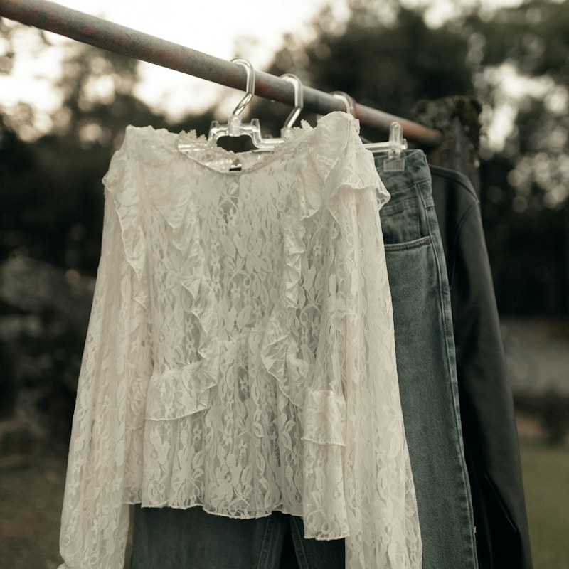 Blusa de encaje marfil