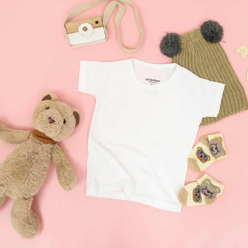 Polo de bebé blanco