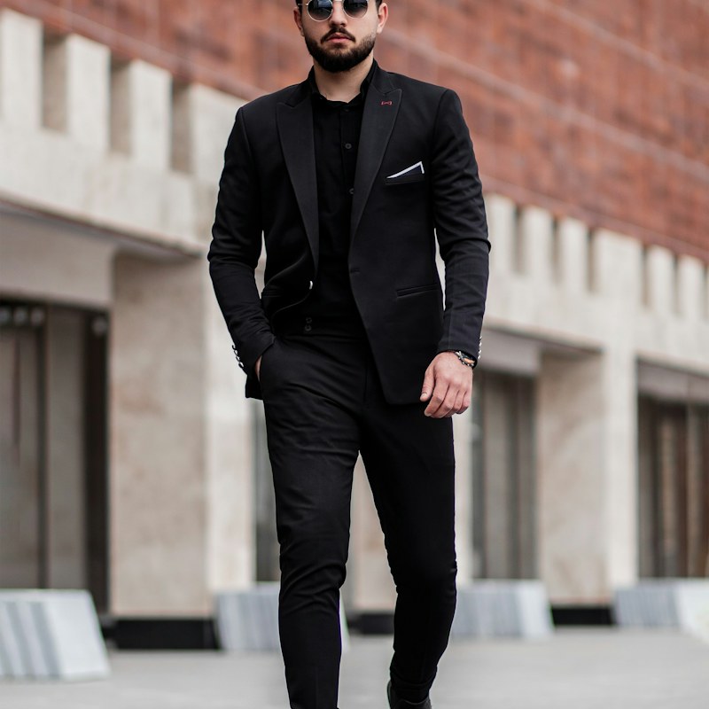 Terno negro slim
