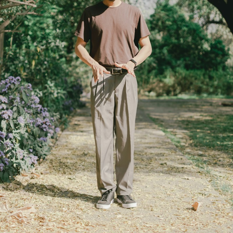 Pantalón pierna ancha marrón